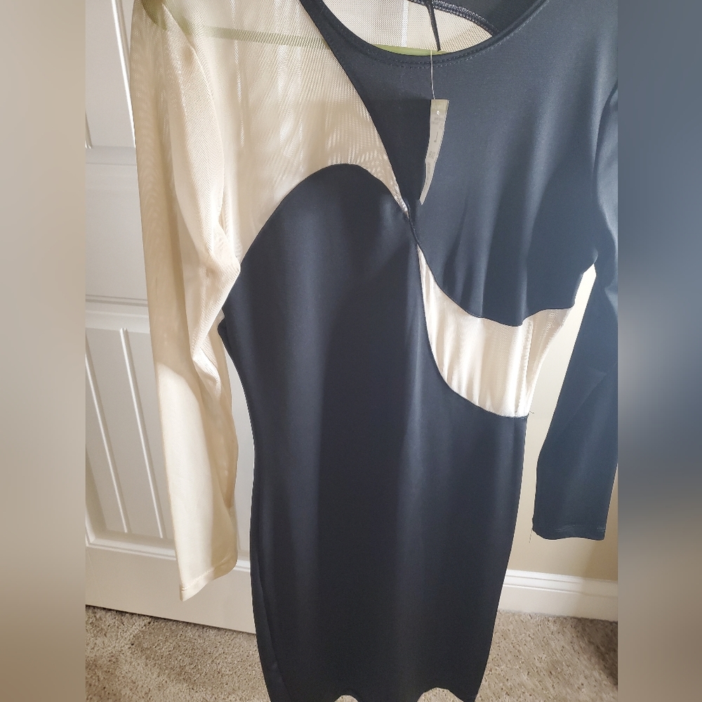 Woman Dress - Picture 2 of 3